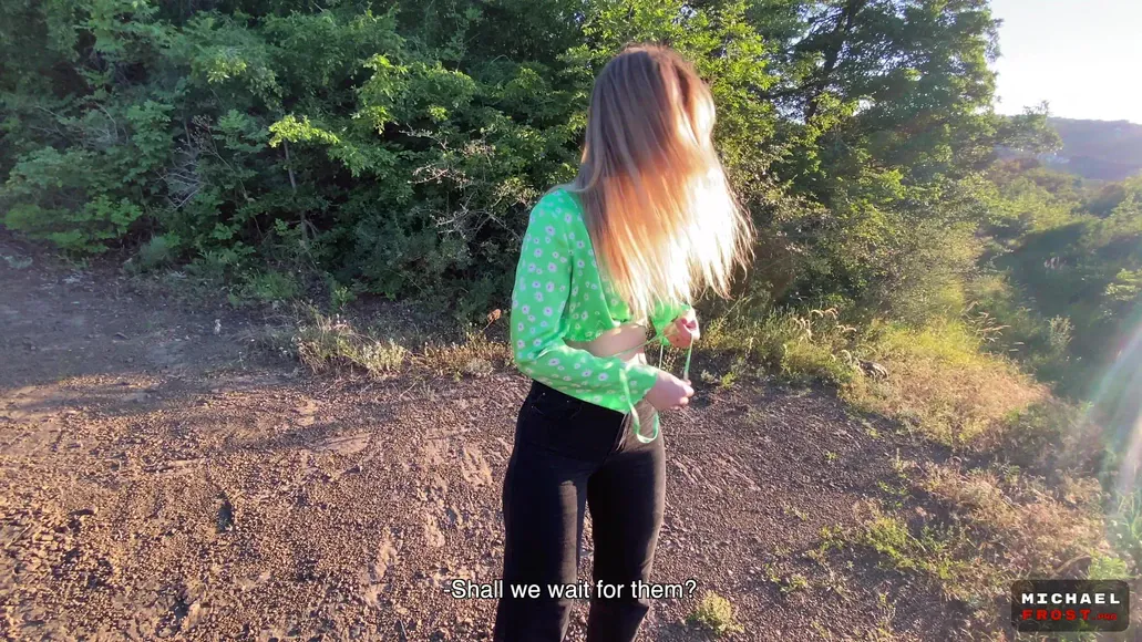 Big Booty Stranger Outdoor Doggy Sex in Park – Free Online