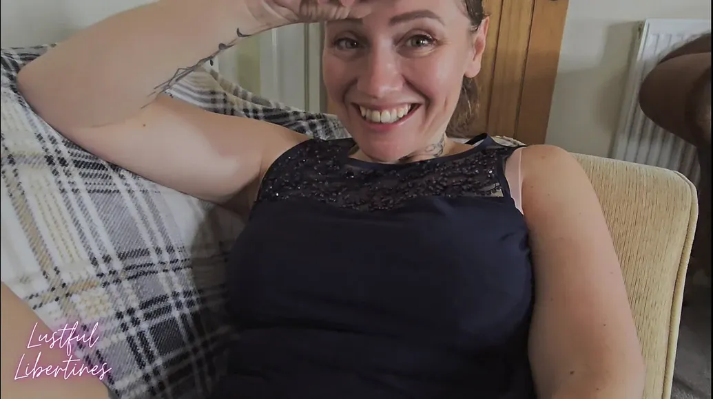 Stepsister Christmas Party Fuck – Real Homemade Amateur MILF